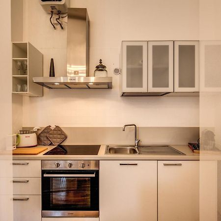 Elegant Apartment Behind The Colosseum Rome Exterior photo