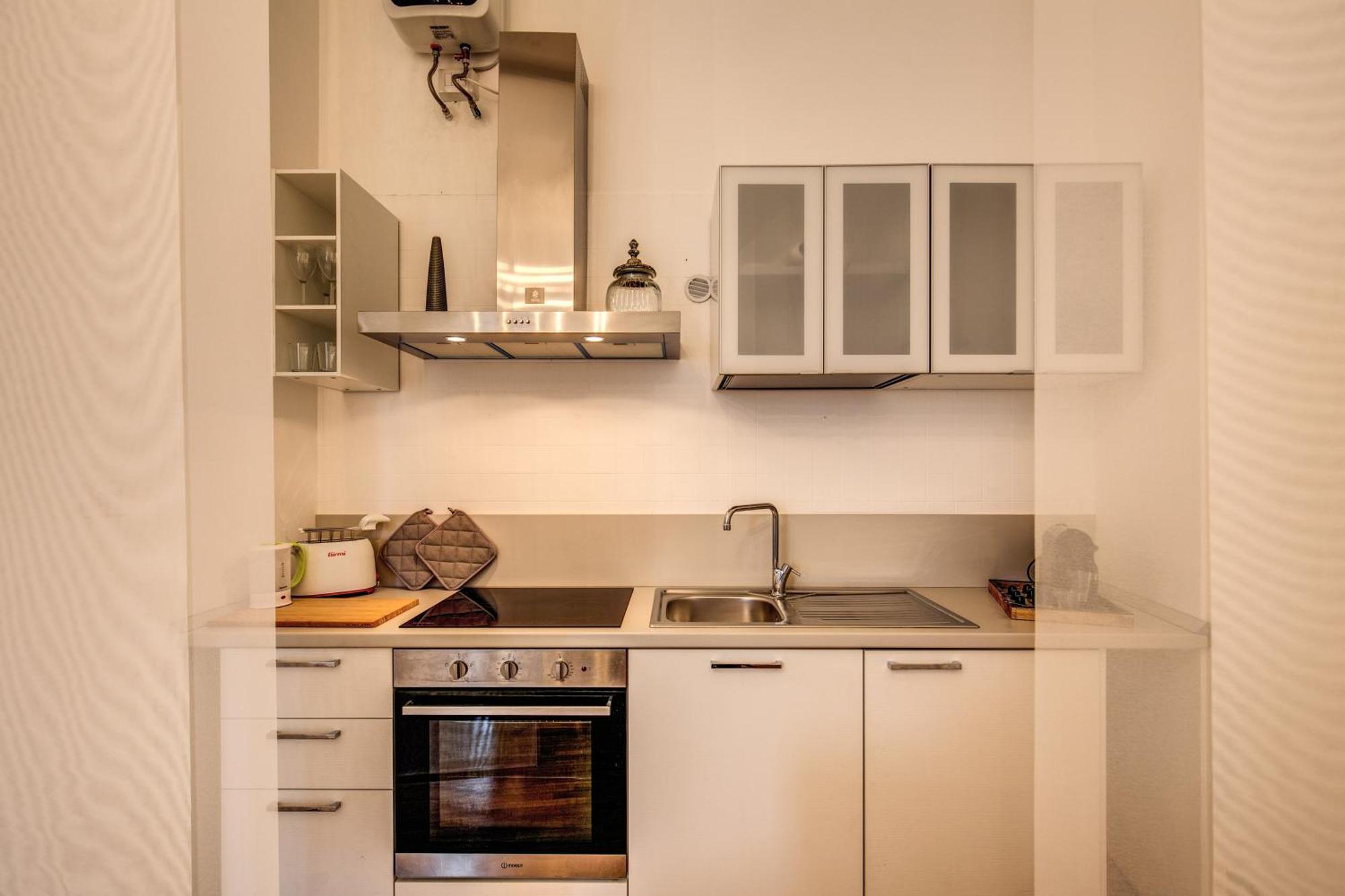 Elegant Apartment Behind The Colosseum Rome Exterior photo