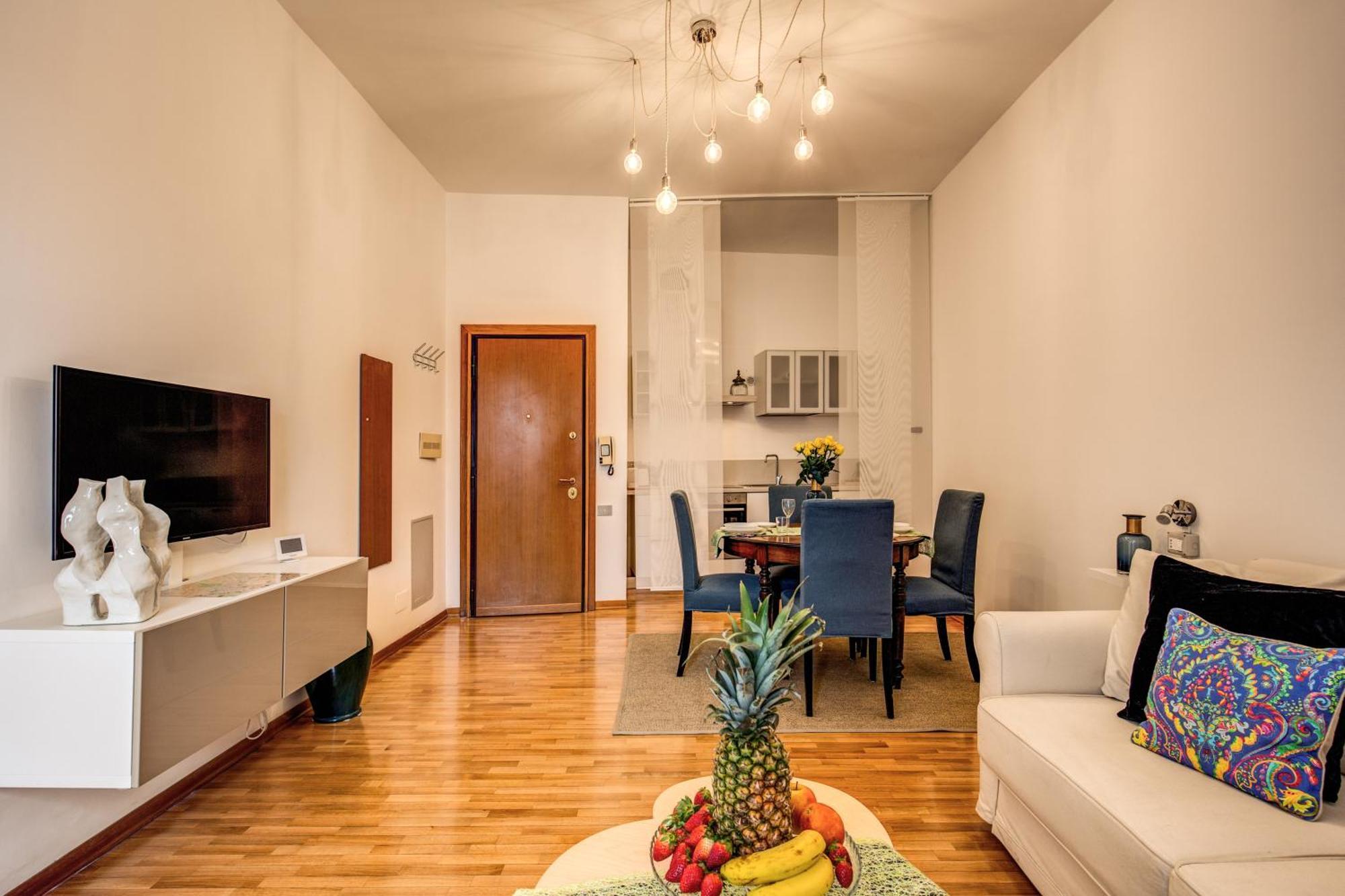 Elegant Apartment Behind The Colosseum Rome Exterior photo