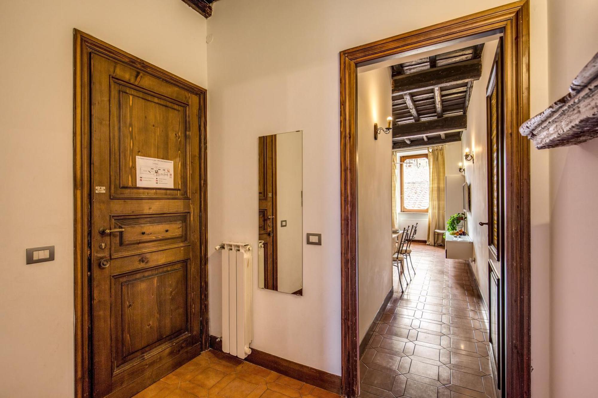 Elegant Apartment Behind The Colosseum Rome Exterior photo