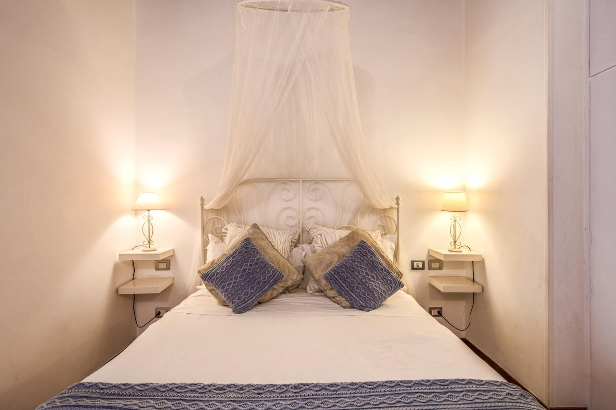Elegant Apartment Behind The Colosseum Rome Exterior photo