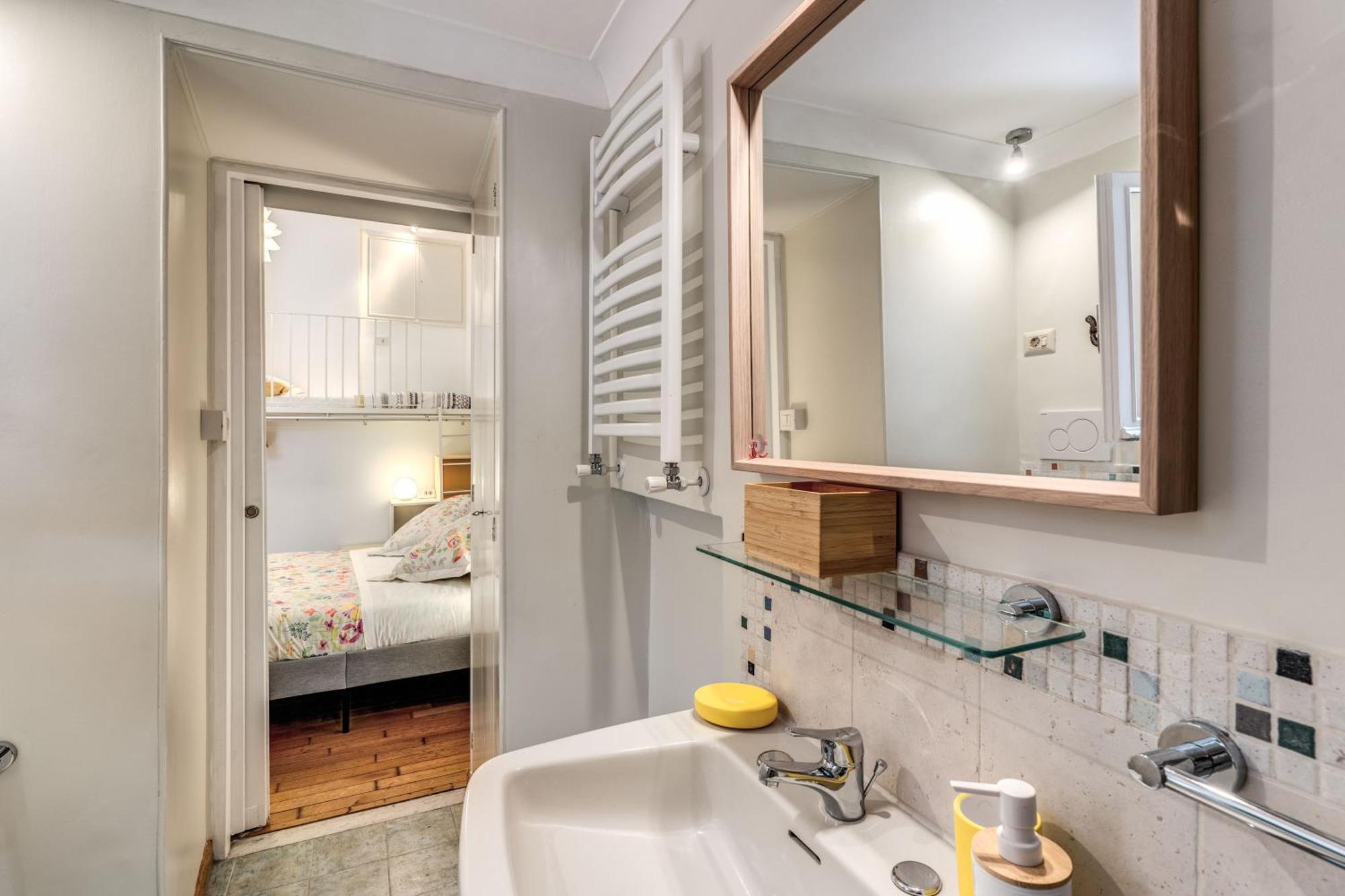Elegant Apartment Behind The Colosseum Rome Exterior photo